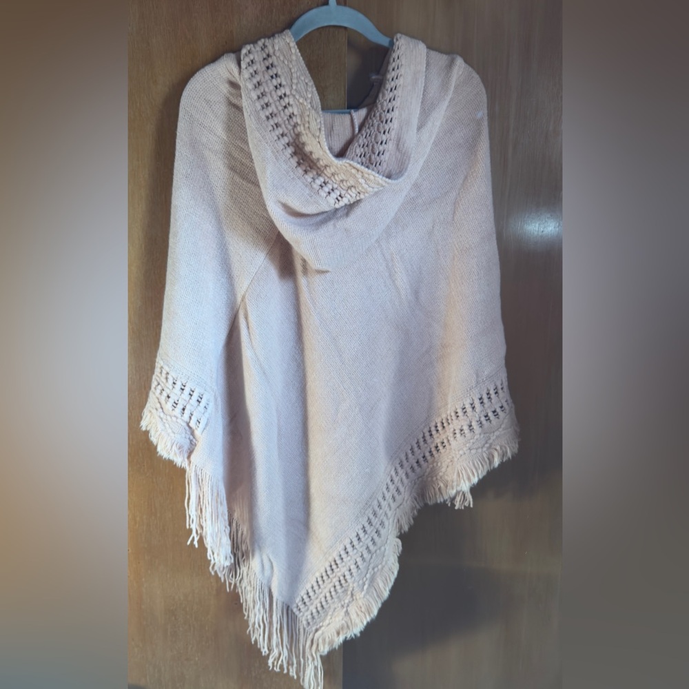 Source Unknown Lace-Up Hooded Fringe Poncho in Light Beige - Picture 2 of 4